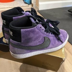 Men’s 8 - Varsity Purple/Black Blazer Premium SB